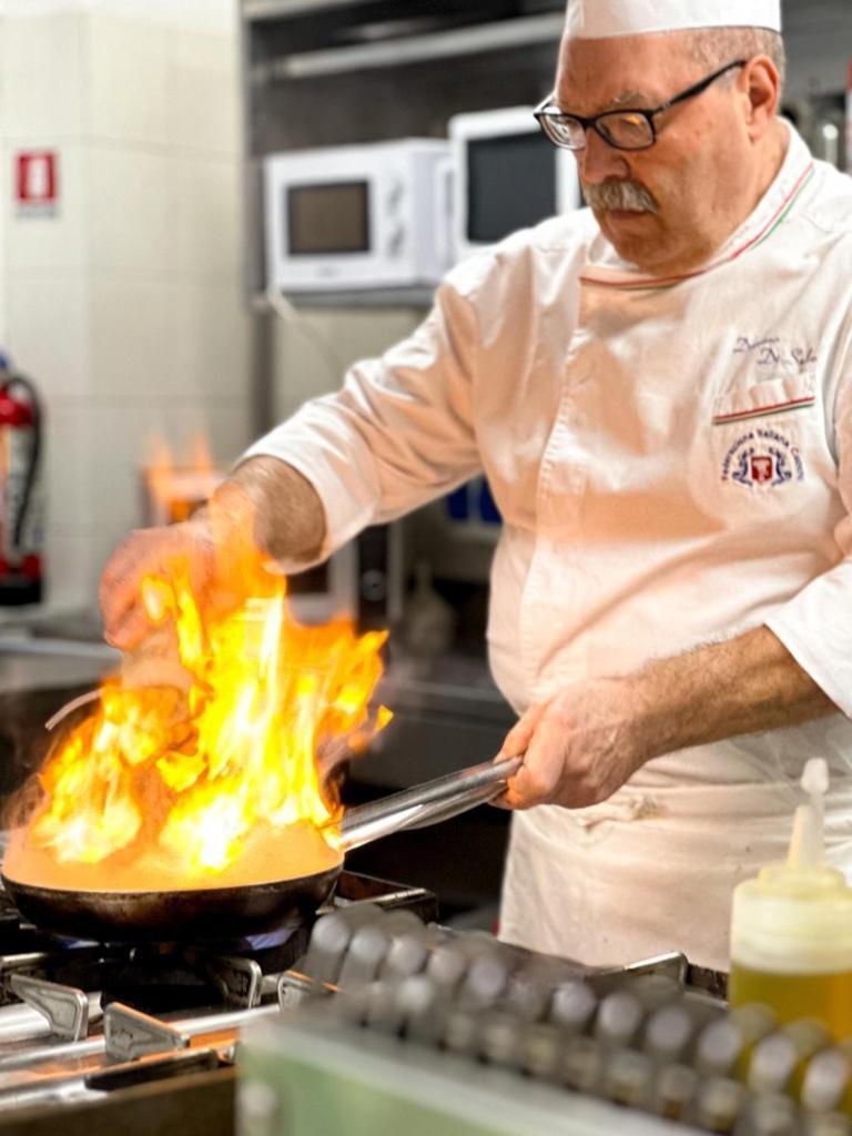 Hotel La Bussola Finale Ligure Eksteriør bilde