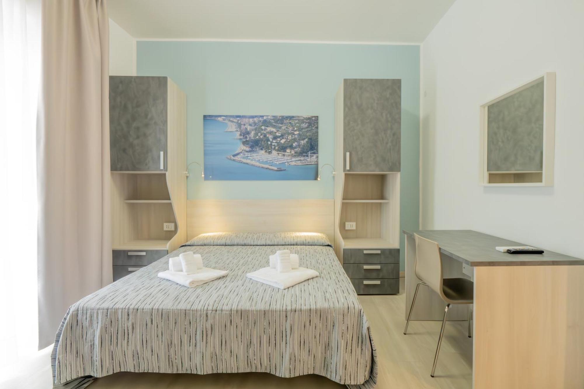 Hotel La Bussola Finale Ligure Eksteriør bilde