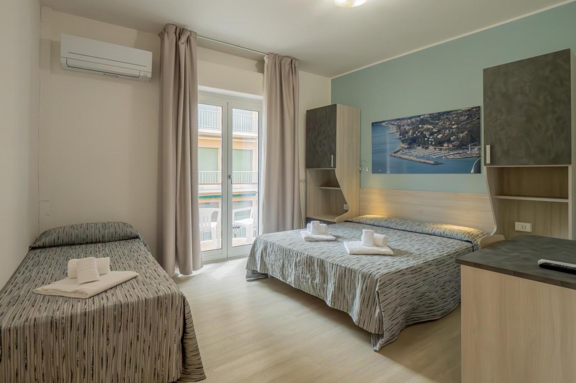 Hotel La Bussola Finale Ligure Eksteriør bilde